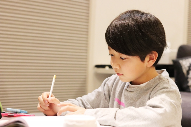 狭いアパートに子ども部屋を作るには