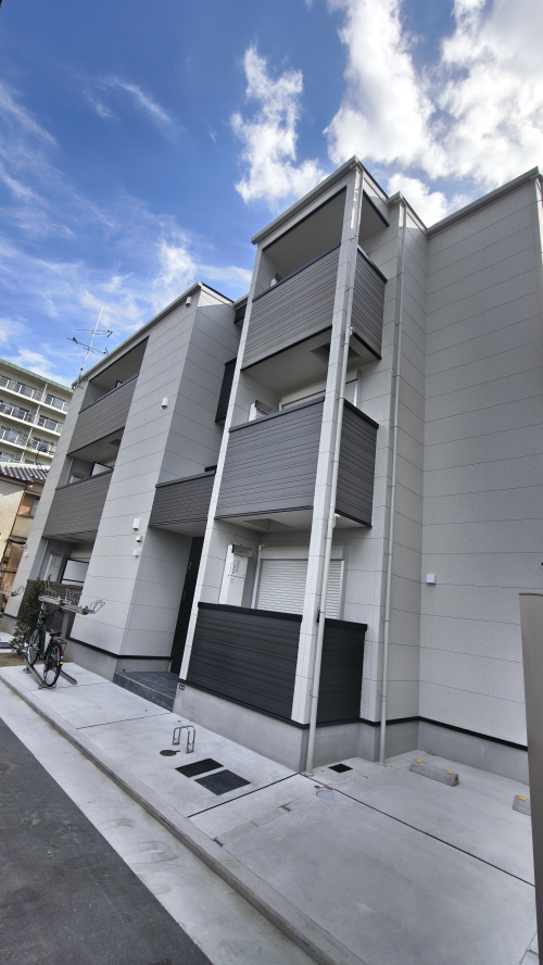 【八尾駅徒歩4分】八尾市安中町4丁目 1R・1K♪新築・ネット無料・敷金なし・202号室/203号室のアパートの画像