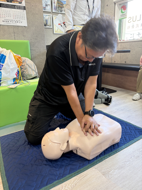 【実施レポート】命を救う技術を学ぶ！社員向けAED・心肺蘇生法講習会を開催しましたの画像