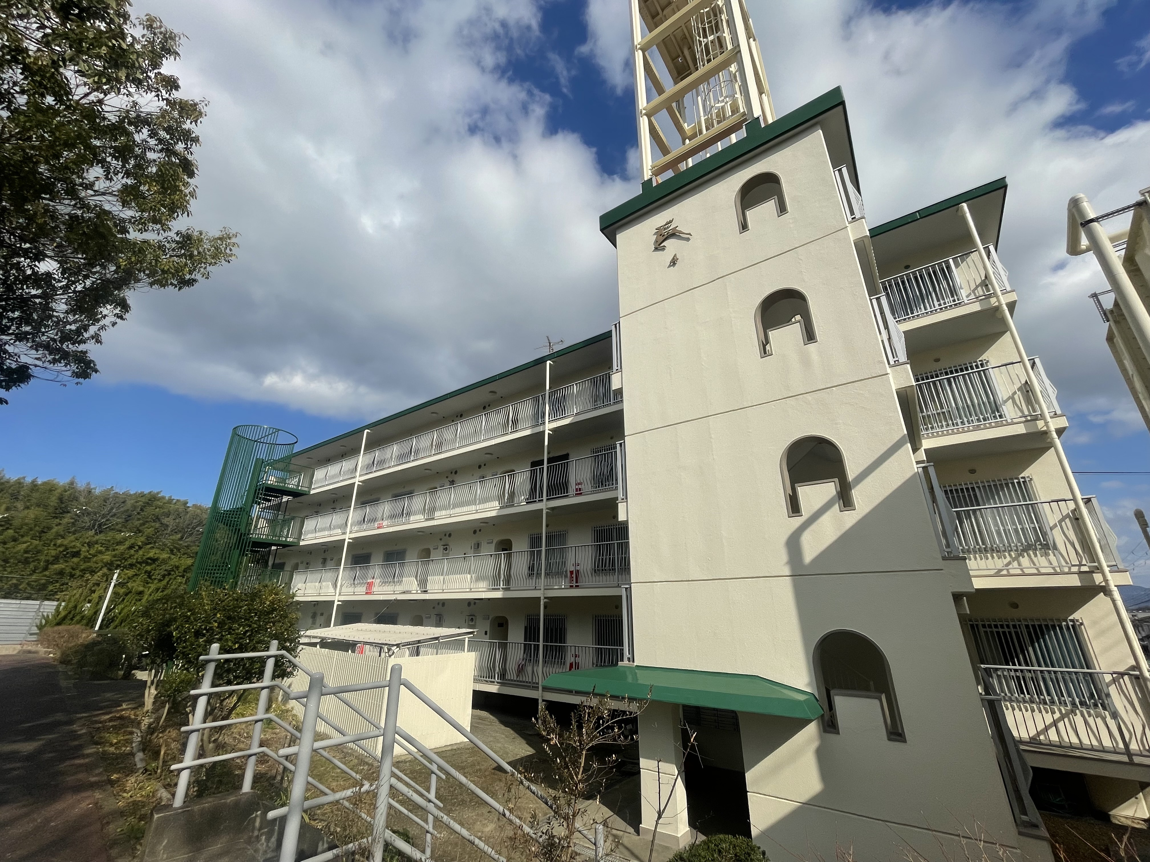 奈良市で孤独死のあった中古マンションを買取　相続・事故物件・家財そのまま対応の画像