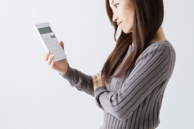 彼氏との同棲を考える彼女