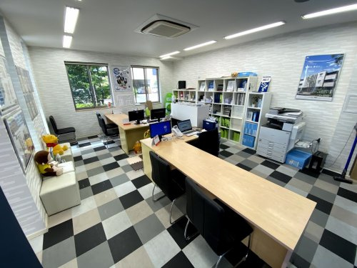 すみれハウジング 中山寺店 店舗画像