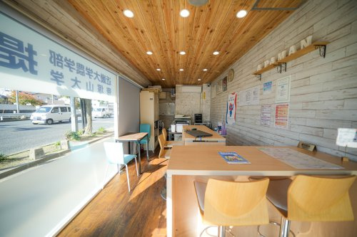 MARUWAアパマン富雄店