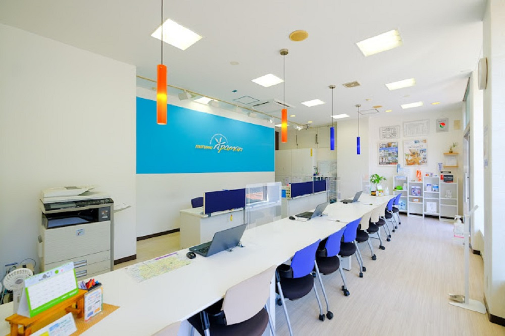 MARUWAアパマン八木店