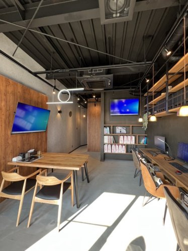 株式会社 i-works 