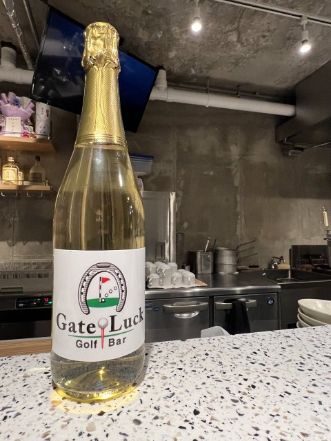 Gate Luck Golf Bar様の画像