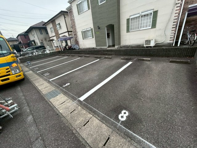 駐車場　白線引きの画像