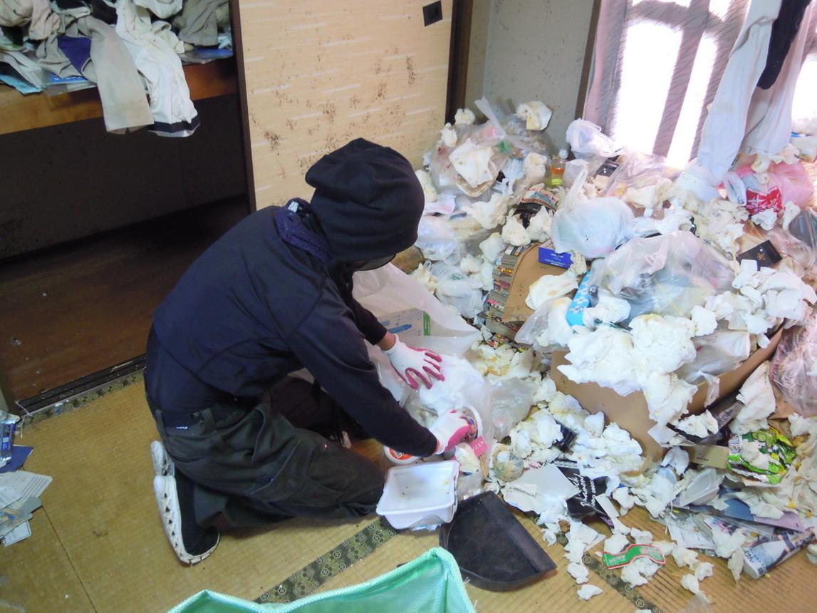 【西宮市老松町｜60代｜相続したゴミ屋敷状態の実家を整理して売却した事例｜SP様】の画像