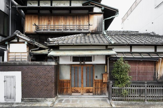 【西宮市甲陽園本庄町｜60代｜「売れない」と言われ続けた再建築不可物件の売却事例｜TN様】の画像