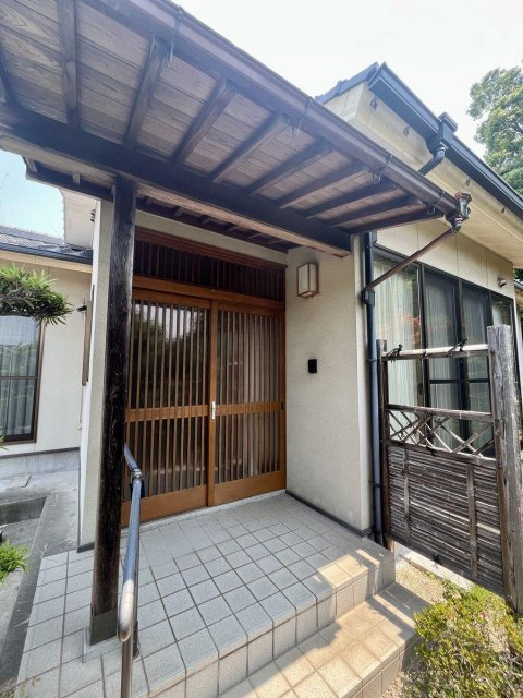 【西宮市香櫨園山手町｜50代｜父が毎日磨いていた玄関を最後に掃除して売却した事例｜UJ様】の画像