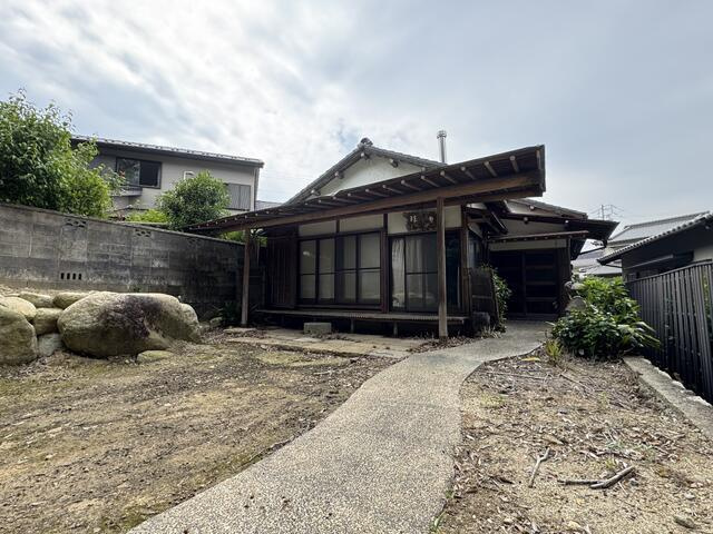 【西宮市上甲東園四丁目｜60代｜「解体せずに売れるとは思いませんでした」古家付き土地を活かした売却事例｜ZX様】の画像
