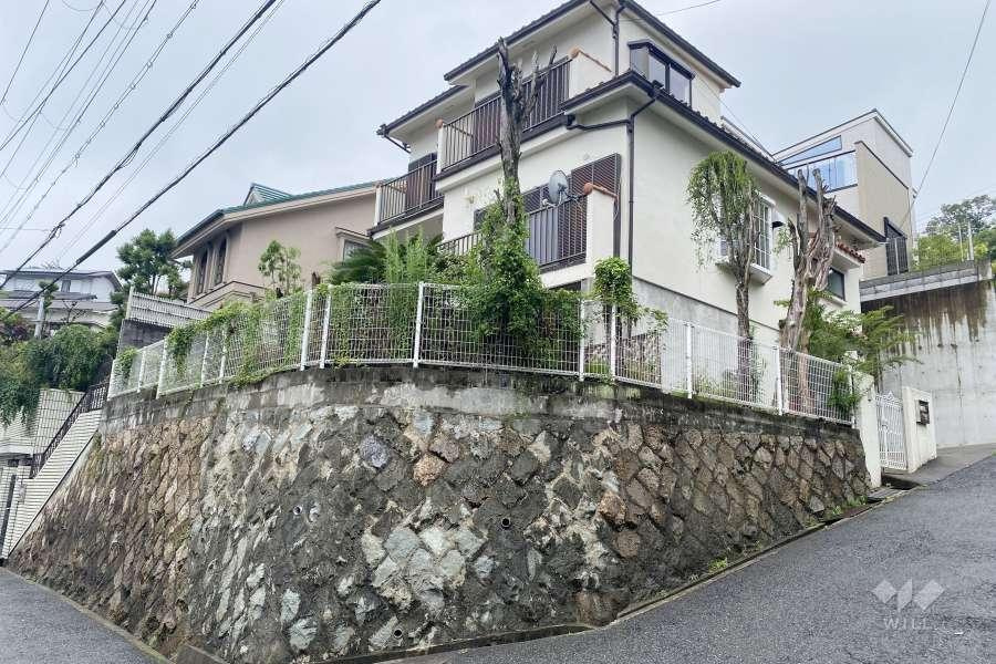 【西宮市甲陽園本庄町｜50代｜「兄弟で共有していた実家を円満に売却できました」共有名義戸建の売却事例｜AAH様】の画像