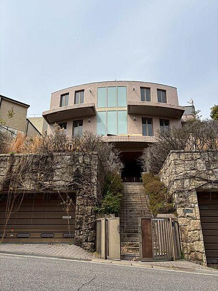 【芦屋市山手町｜60代｜「高低差と擁壁がある家なので、売却は難しいと思っていました」戸建売却事例｜ADE様】の画像