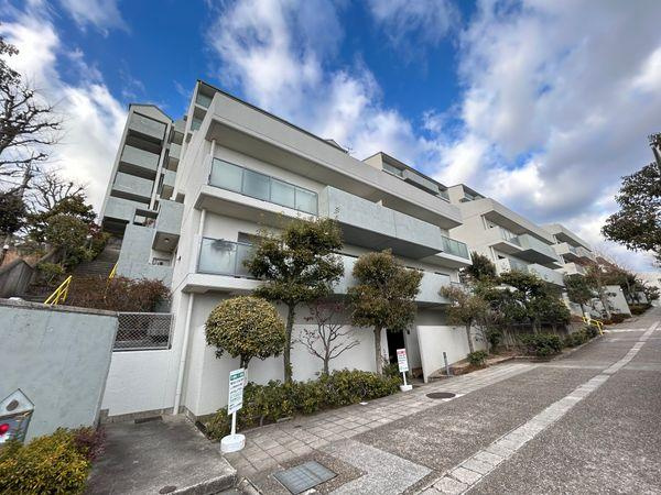 【芦屋市浜芦屋町｜芦屋浜町アーバンライフ｜60代｜「母の荷物を見るたび手が止まり、1年以上マンションをそのままにしていました」相続マンション売却事例｜AFE様】の画像