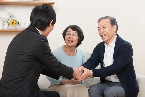 【芦屋市大原町｜ラ・モール芦屋｜60代｜「満額の申込みでした。でも“引渡しは3か月後”と言われ、すぐ決めていいのか迷いました」マンション売却事例｜AGS様】の画像