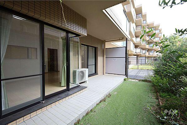 【芦屋市平田町｜芦屋サンプラザ｜60代｜「専用庭なので、この庭も自分の土地として売るものだと思っていました」マンション売却事例｜AIS様】の画像