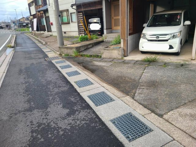 【西宮市甲陽園西山町｜60代｜「駐車場を広げるなら、道路の側溝も自由に広げられると思っていました」相続戸建売却事例｜AJL様】の画像