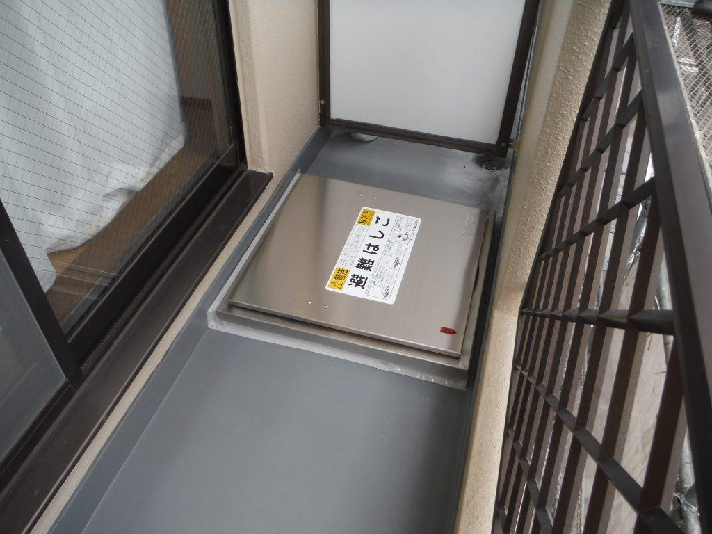 【芦屋市西山町｜芦屋西山アーバンライフ｜60代｜「避難ハッチは使ったことがないので、上に収納ケースを置いても問題ないと思っていました」マンション売却事例｜AKQ様】の画像