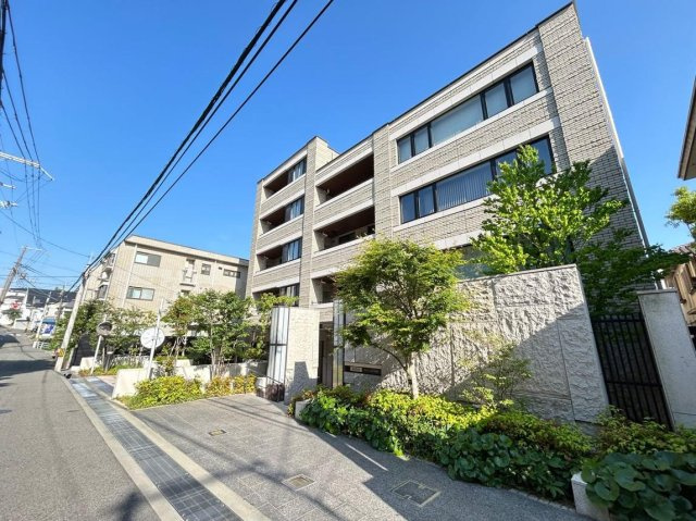 【芦屋市東芦屋町｜芦屋東山町アーバンライフ｜60代｜「管理人さんがいるので、留守中の荷物や鍵も預かってもらえると思っていました」マンション売却事例｜ALM様】の画像