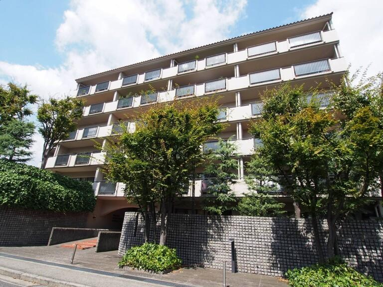 【芦屋市楠町｜芦屋楠町アーバンライフ｜50代｜「室内の壁なので、撤去してLDKを広げるのは自由だと思っていました」マンション売却事例｜ALY様】の画像