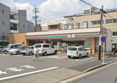セブンイレブン 名古屋三本松町店の画像1