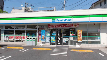 ファミリーマート南長崎5丁目の画像1