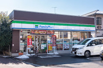 ファミリーマート 杉並堀ノ内三丁目店