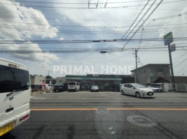 ファミリーマート 川崎下有馬店の画像1