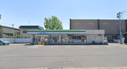 ファミリーマート 弘前桶屋町店の画像1