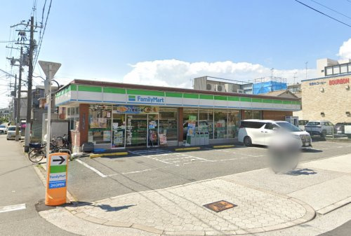 ファミリーマート万代六丁目店の画像