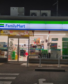 ファミリーマート 東海山ノ神店の画像1
