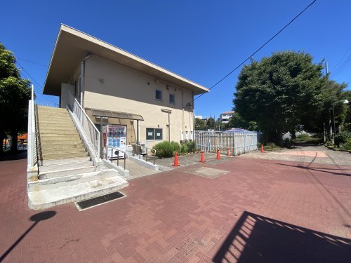 六角橋公園プール