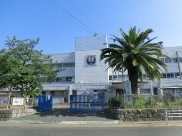 和泉市立鶴山台南小学校の画像1