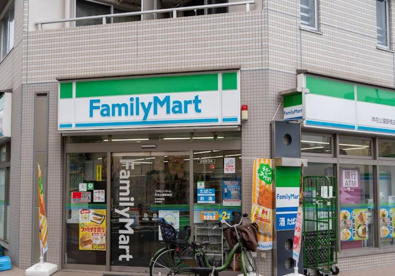 ファミリーマート 芦花公園駅南店の画像1