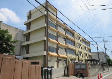錦中学校の画像1