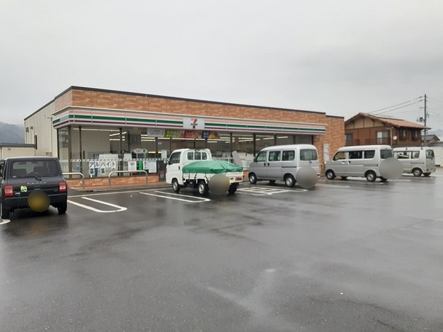 コンビニエンスストア セブンイレブン 村上山辺里インター店