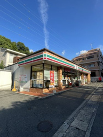 セブン-イレブン 川崎栗谷店の画像1