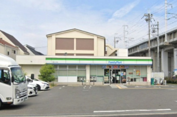 ファミリーマート 西宮上大市店の画像1