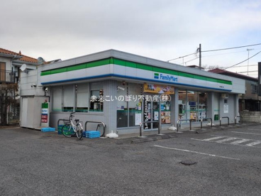 ファミリーマート 鶴ヶ島鶴ヶ丘店の画像1