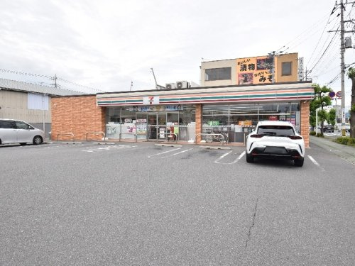 セブンイレブン 高崎問屋町店の画像