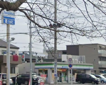 ファミリーマート　千葉花園店の画像1