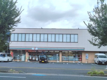 セブン　千葉公園駅前店の画像1