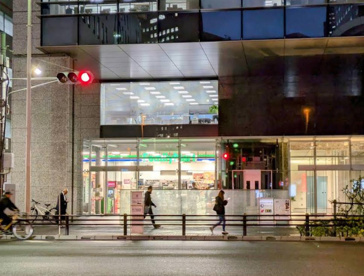 ファミリーマート 西新宿八丁目店の画像1