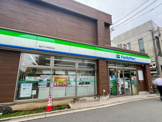 ファミリーマート 駒沢大学駅前店