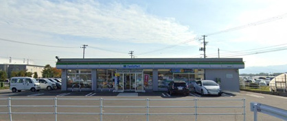 ファミリーマート 弘前岩賀店の画像1