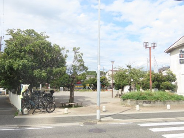 小栗原蓮池公園の画像1