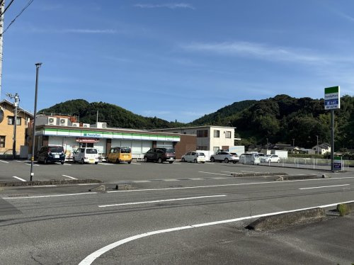 ファミリーマート藤枝岡部インター店の画像
