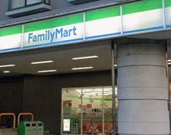 ファミリーマート 戸塚名瀬町店の画像1