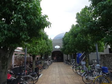  東大阪市立花園図書館の画像1