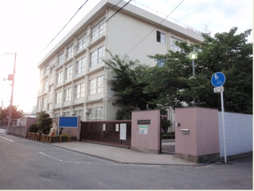 大東市立諸福中学校の画像1
